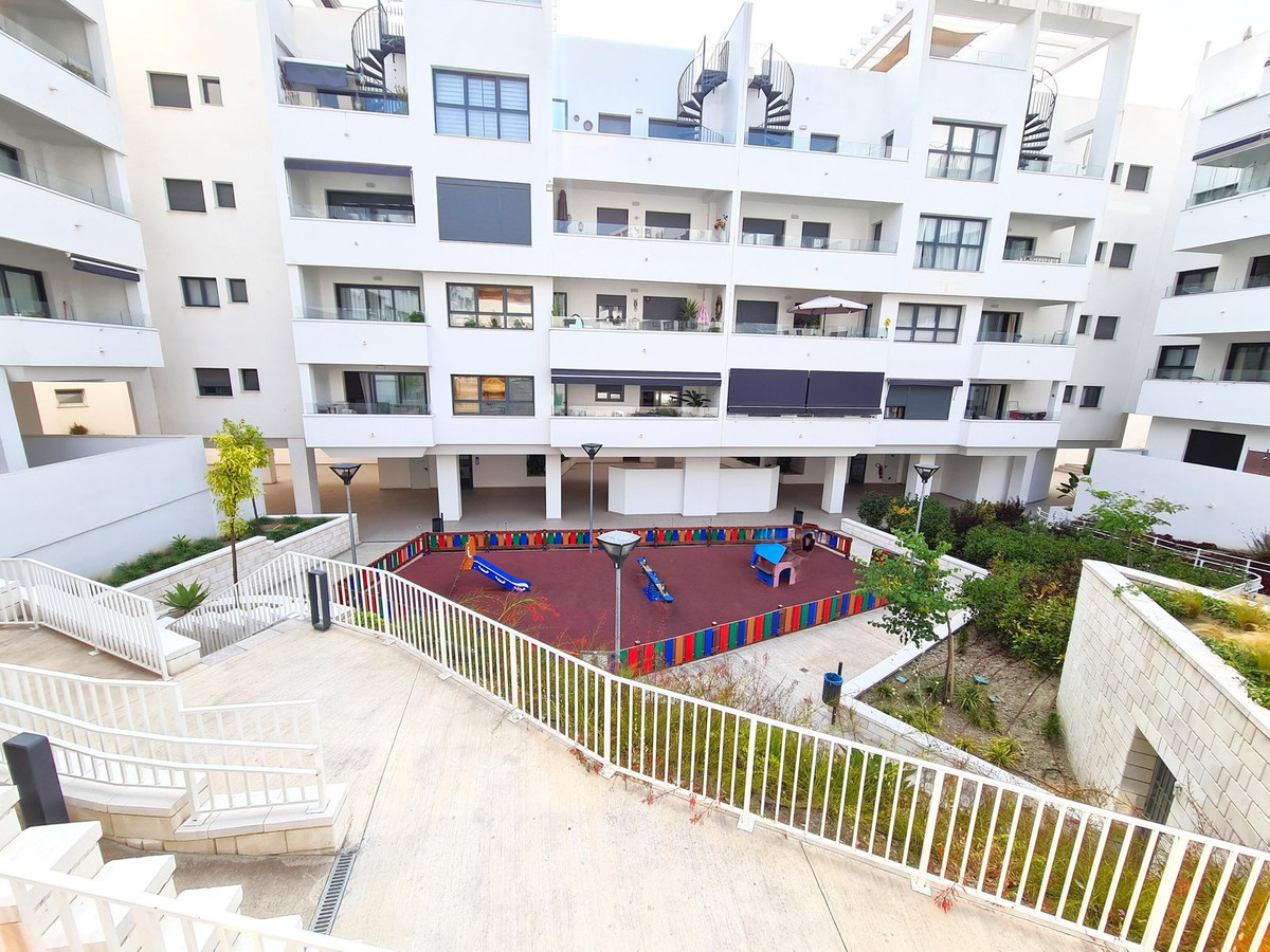 1 Bed, 1 Bath, ApartmentFor Sale, Estepona, Malaga