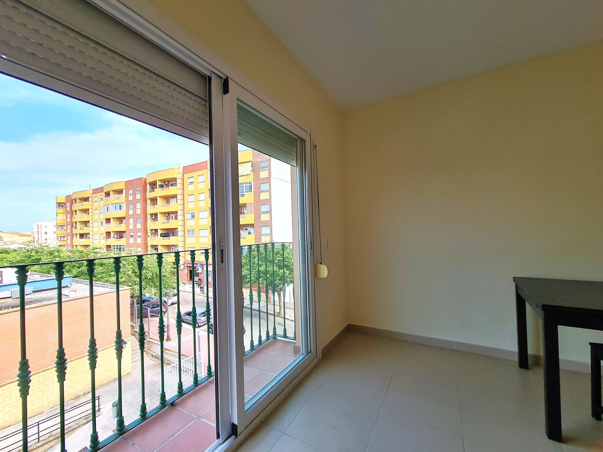 1 Bed, 1 Bath, ApartmentFor Sale, Estepona, Malaga