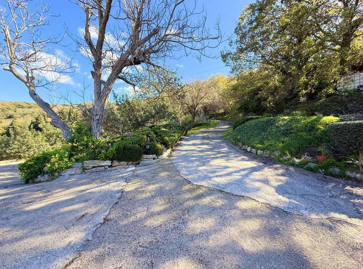 8 Bed, 6 Bath, HouseFor Sale, Casares, Malaga 8 Bed, 6 Bath, HouseFor Sale, Casares, Malaga