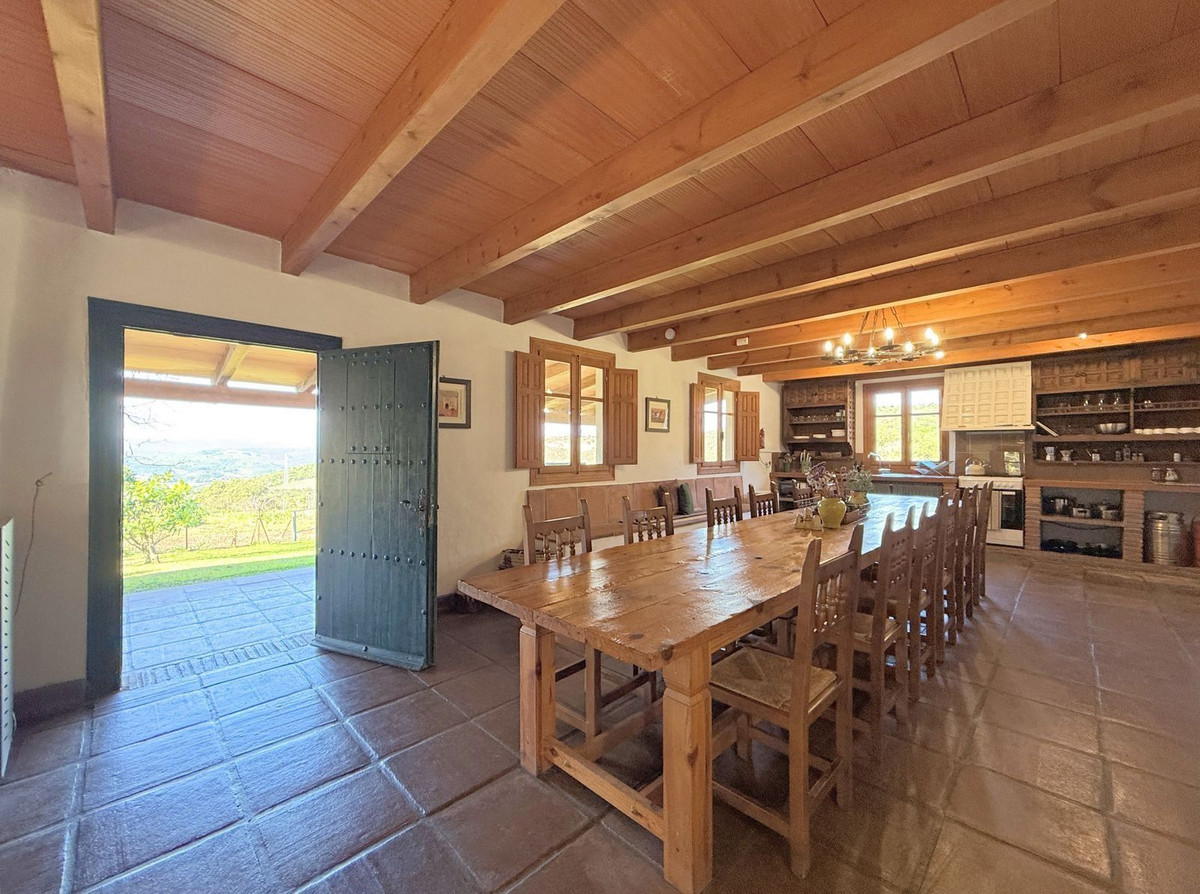 8 Bed, 6 Bath, HouseFor Sale, Casares, Malaga 8 Bed, 6 Bath, HouseFor Sale, Casares, Malaga
