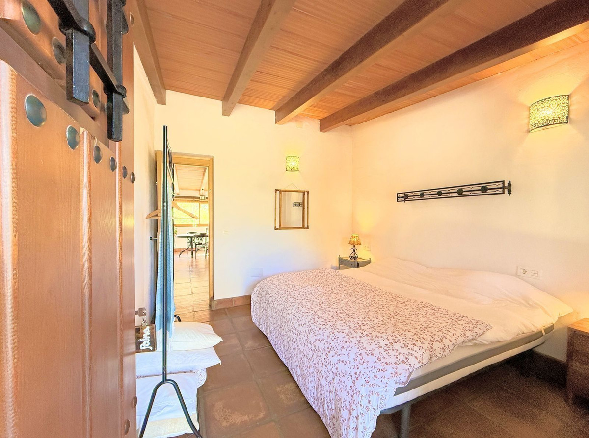 8 Bed, 6 Bath, HouseFor Sale, Casares, Malaga 8 Bed, 6 Bath, HouseFor Sale, Casares, Malaga