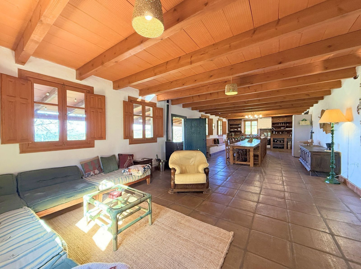 8 Bed, 6 Bath, HouseFor Sale, Casares, Malaga 8 Bed, 6 Bath, HouseFor Sale, Casares, Malaga