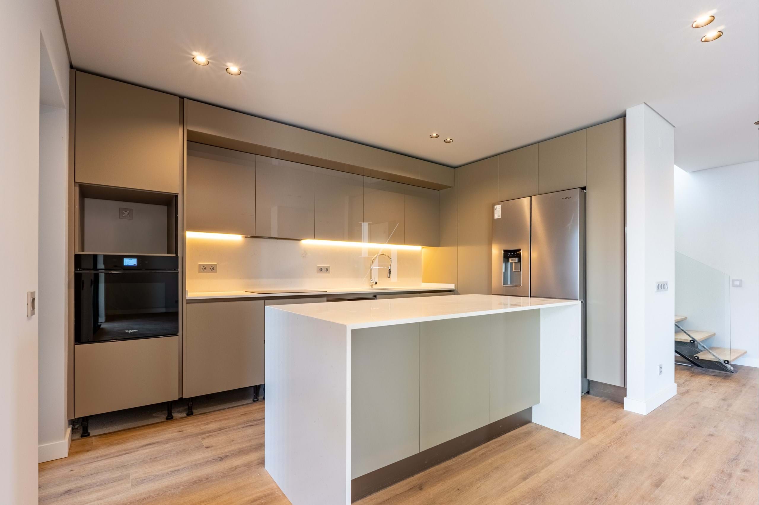 5 Bed, 6 Bath, ApartmentFor Sale, Faro, Faro, 8005-328 5 Bed, 6 Bath, ApartmentFor Sale, Faro, Faro, 8005-328