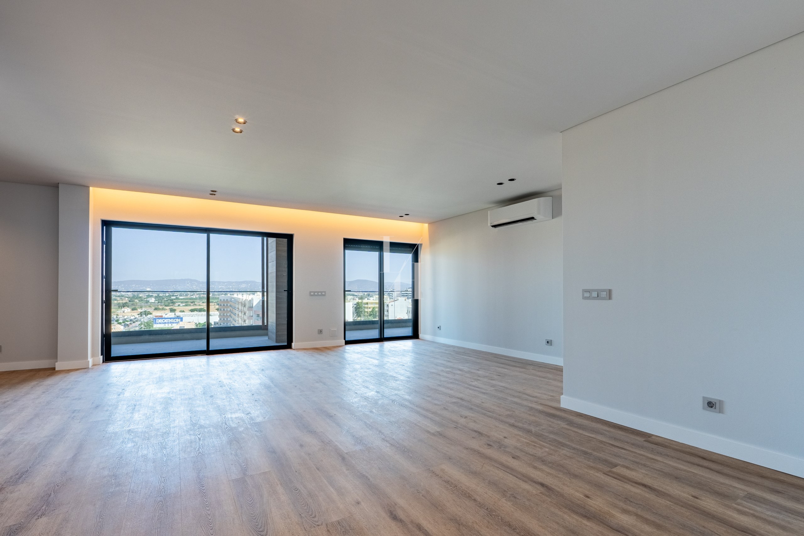 5 Bed, 6 Bath, ApartmentFor Sale, Faro, Faro, 8005-328 5 Bed, 6 Bath, ApartmentFor Sale, Faro, Faro, 8005-328