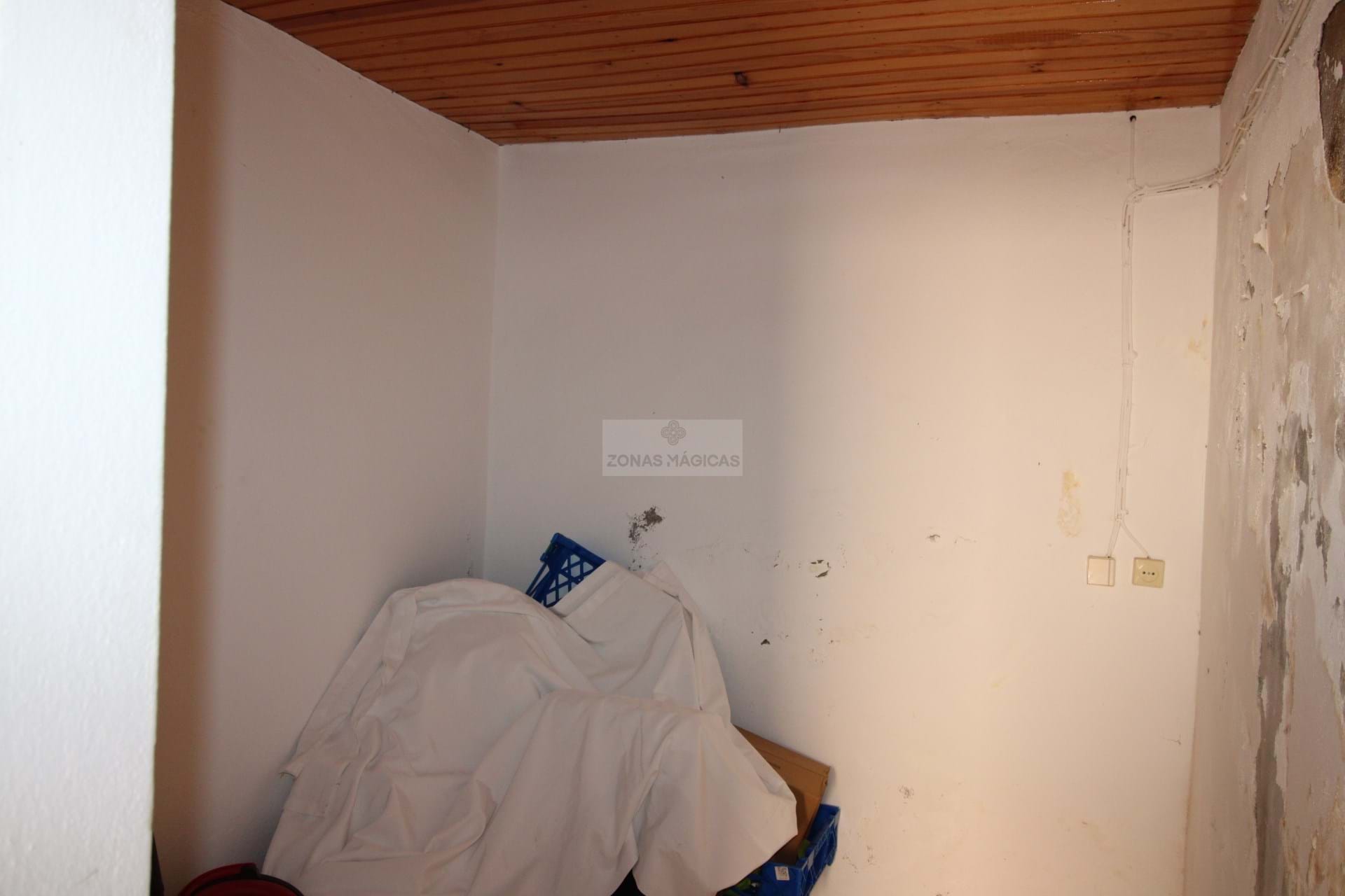 5 Bed, 3 Bath, HouseFor Sale, Vila do Bispo, Faro, 8650-013