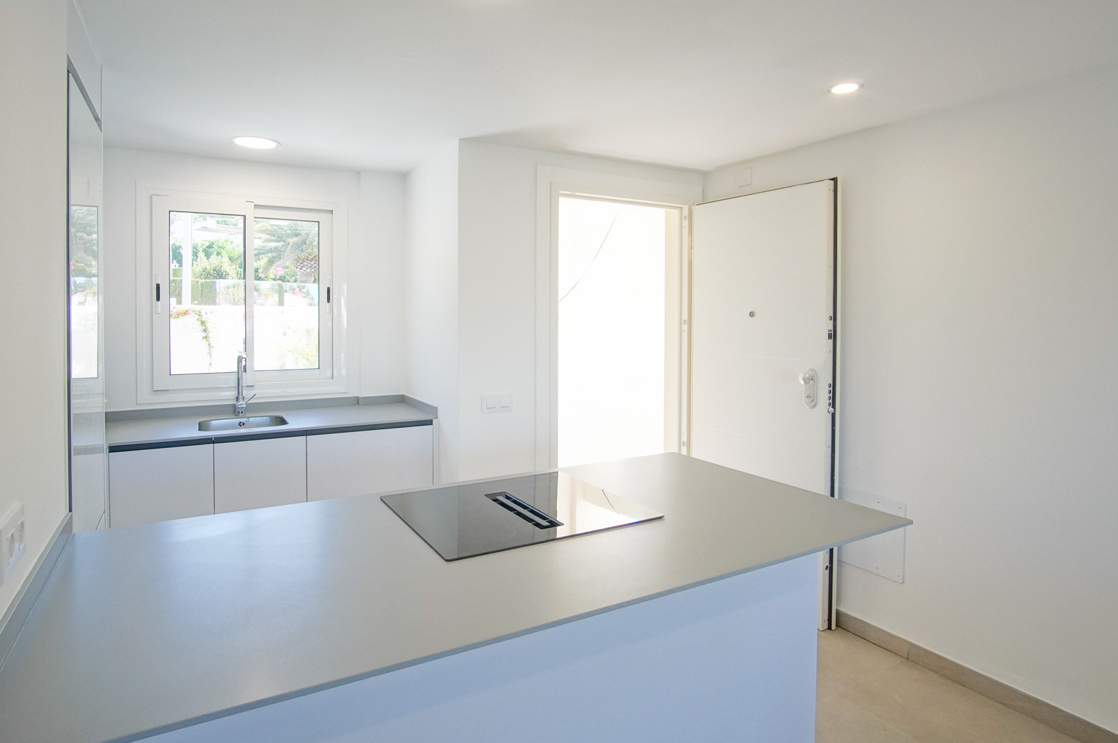 2 Bed, 1 Bath, ApartmentFor Sale, Denia, Alicante