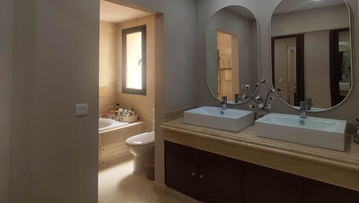 2 Bed, 2 Bath, ApartmentFor Sale, Estepona, Malaga