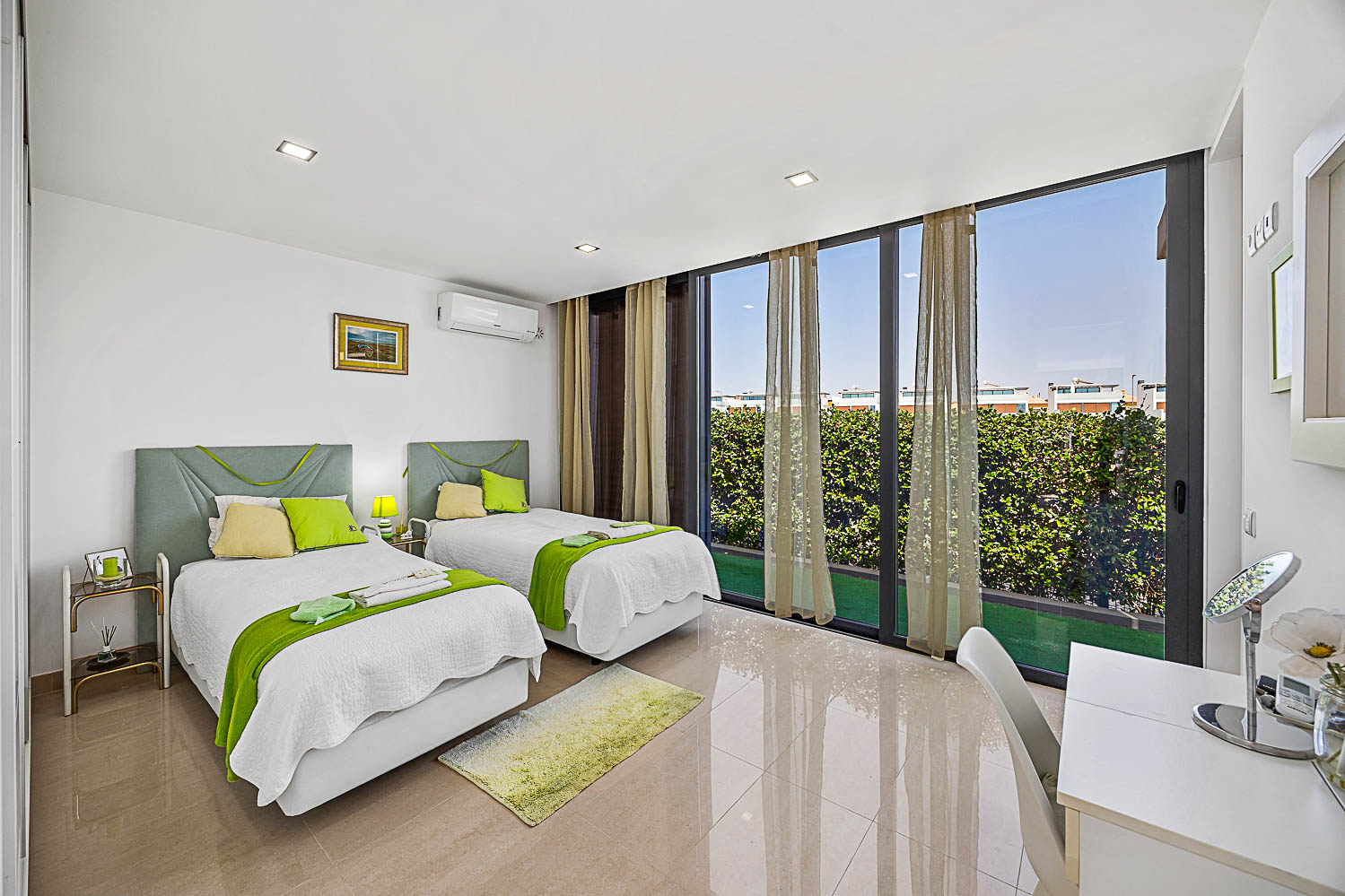 3 Bed, 2 Bath, HouseFor Sale, Three Bedroom Villa with Terraces, Algarve 3 Bed, 2 Bath, HouseFor Sale, Three Bedroom Villa with Terraces, Algarve
