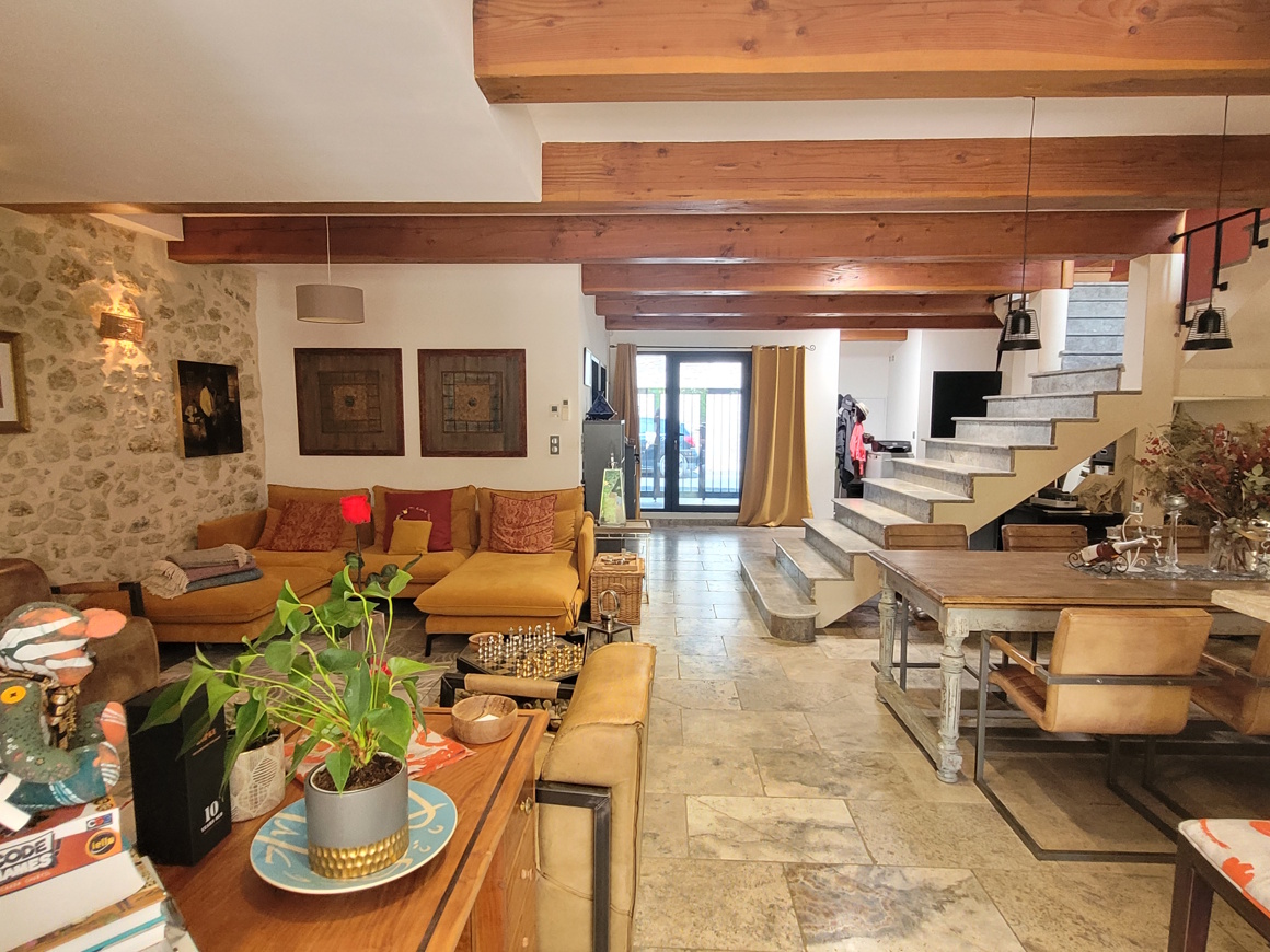 3 Bed, 3 Bath, HouseFor Sale, Puissalicon, Herault, Languedoc-Roussillon, 34480