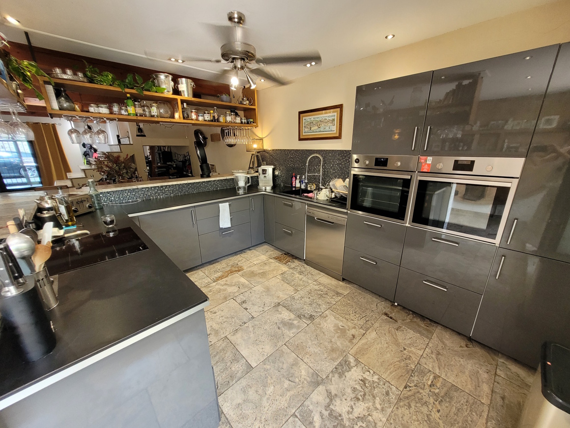 3 Bed, 3 Bath, HouseFor Sale, Puissalicon, Herault, Languedoc-Roussillon, 34480