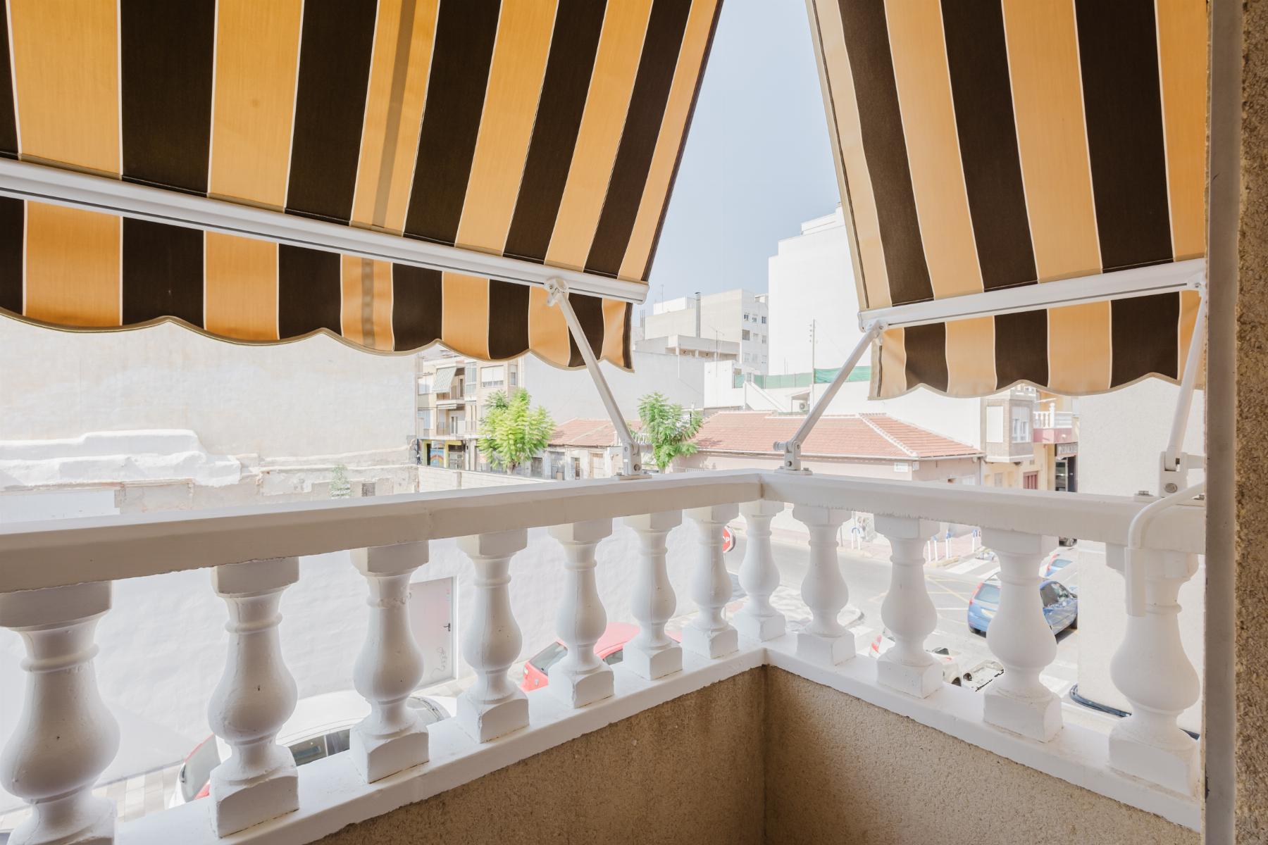 2 Bed, 1 Bath, ApartmentFor Sale, Torrevieja, Alicante 2 Bed, 1 Bath, ApartmentFor Sale, Torrevieja, Alicante