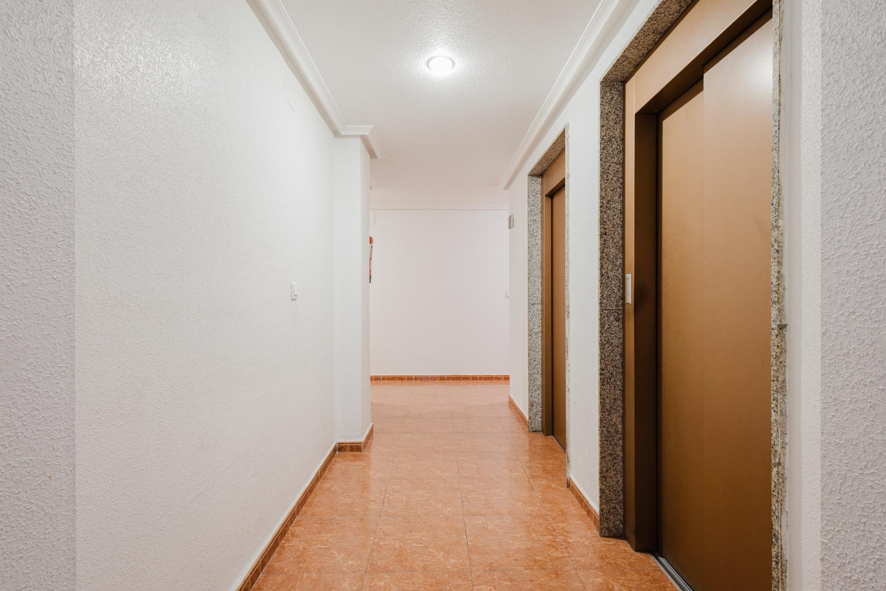 2 Bed, 1 Bath, ApartmentFor Sale, Torrevieja, Alicante 2 Bed, 1 Bath, ApartmentFor Sale, Torrevieja, Alicante