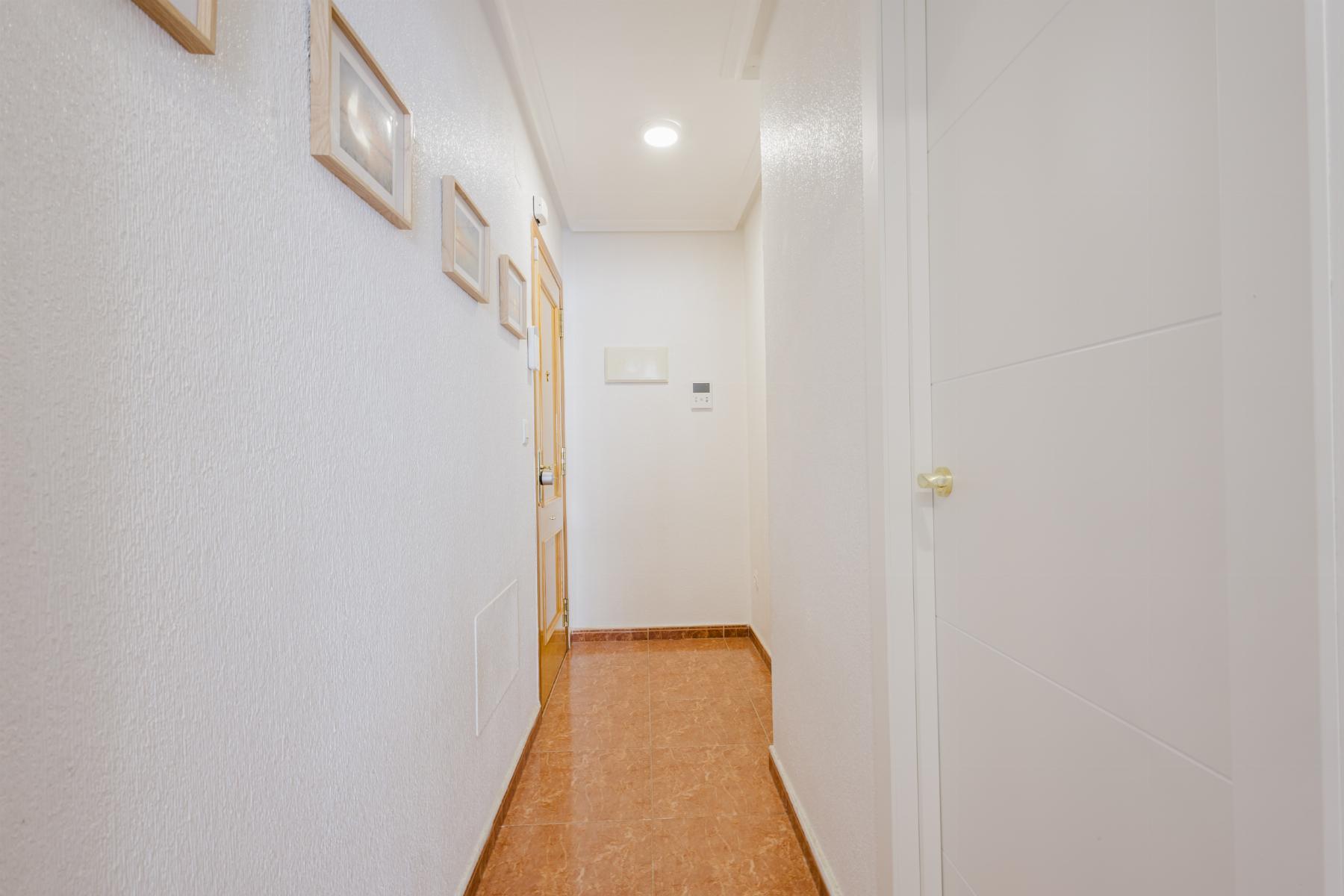 2 Bed, 1 Bath, ApartmentFor Sale, Torrevieja, Alicante 2 Bed, 1 Bath, ApartmentFor Sale, Torrevieja, Alicante