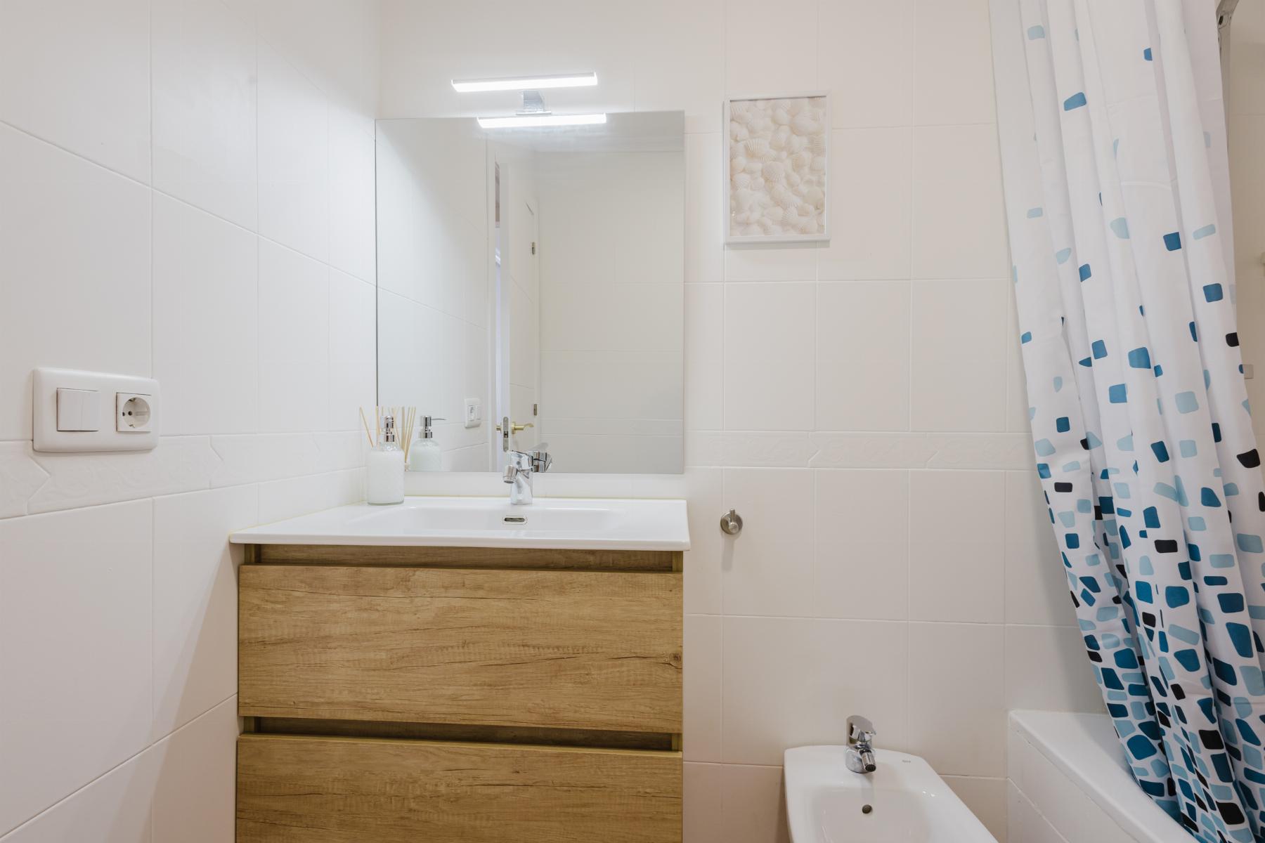 2 Bed, 1 Bath, ApartmentFor Sale, Torrevieja, Alicante 2 Bed, 1 Bath, ApartmentFor Sale, Torrevieja, Alicante