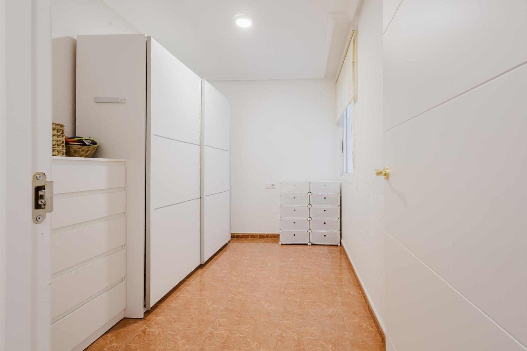 2 Bed, 1 Bath, ApartmentFor Sale, Torrevieja, Alicante 2 Bed, 1 Bath, ApartmentFor Sale, Torrevieja, Alicante