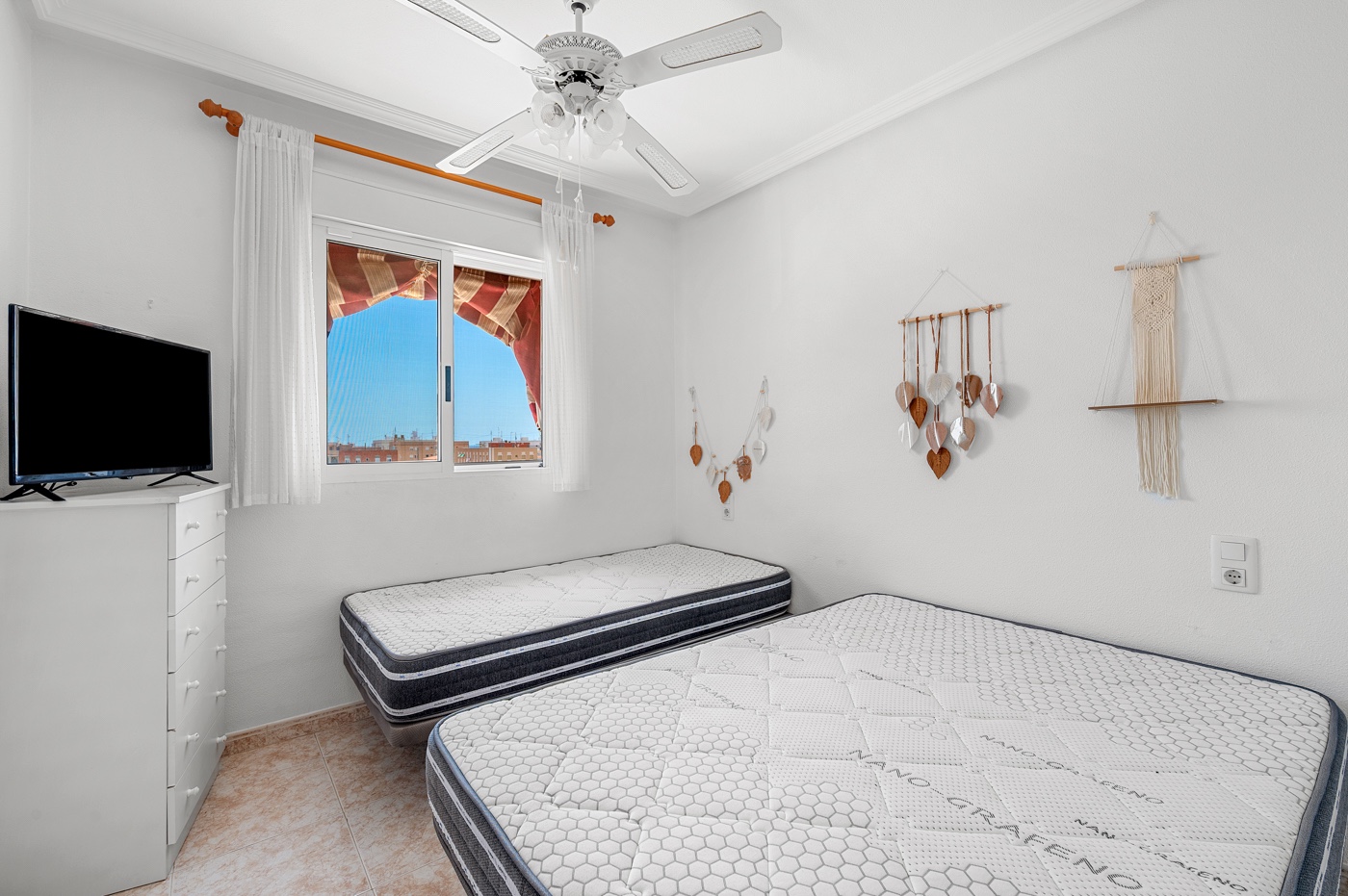 2 Bed, 1 Bath, ApartmentFor Sale, Santa Pola, Alicante