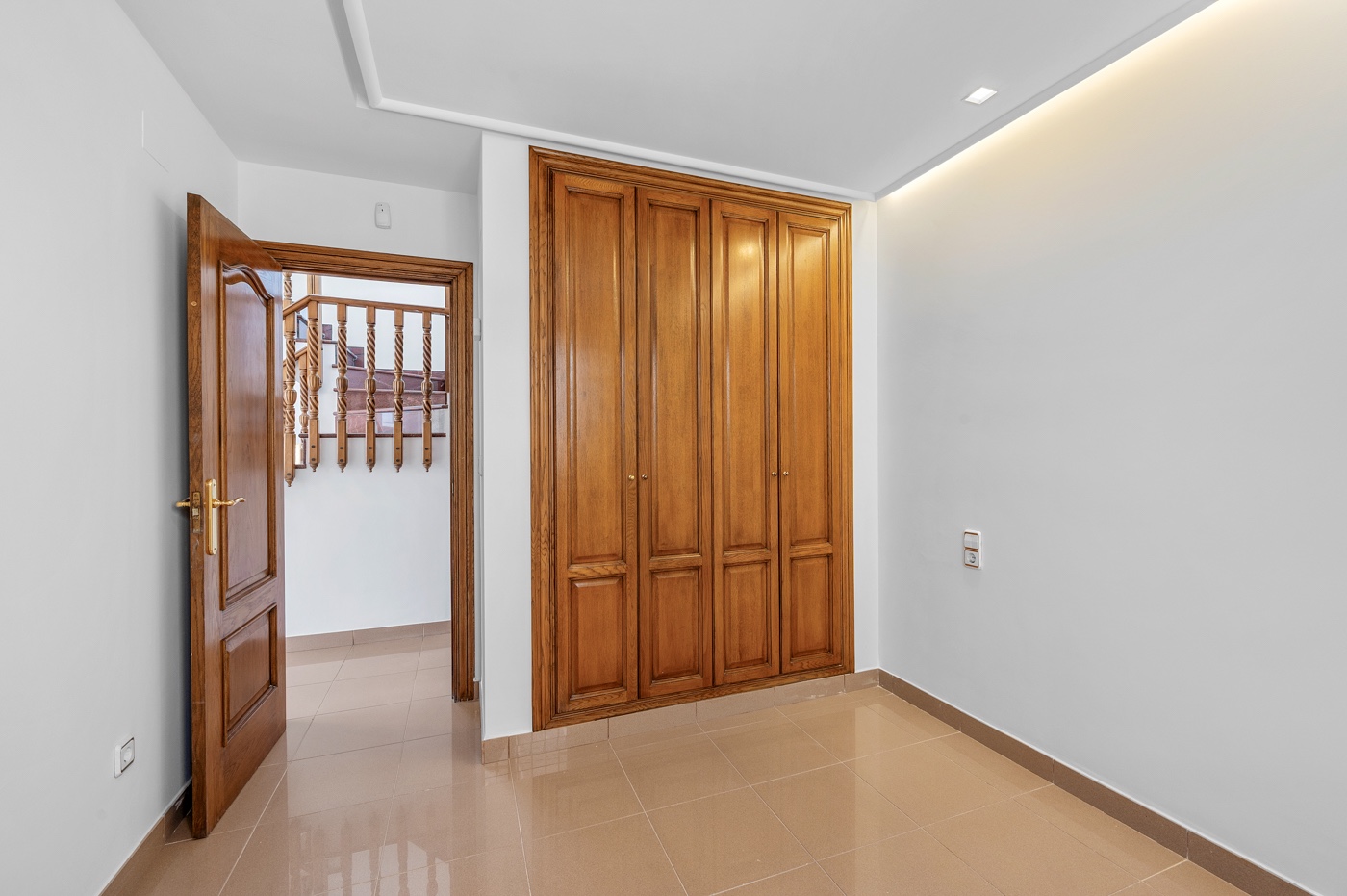 4 Bed, 3 Bath, HouseFor Sale, Torrevieja, Alicante