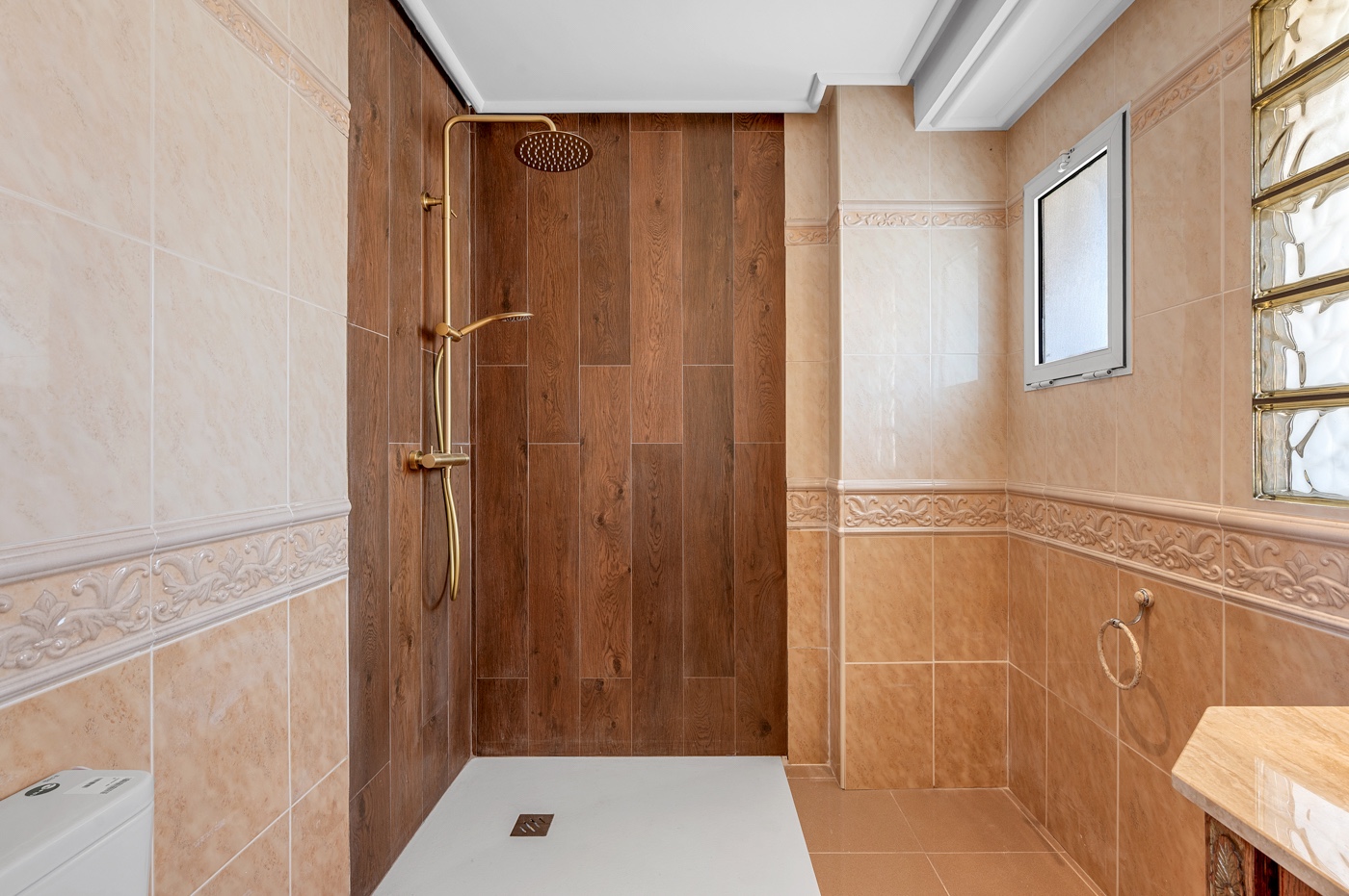 4 Bed, 3 Bath, HouseFor Sale, Torrevieja, Alicante