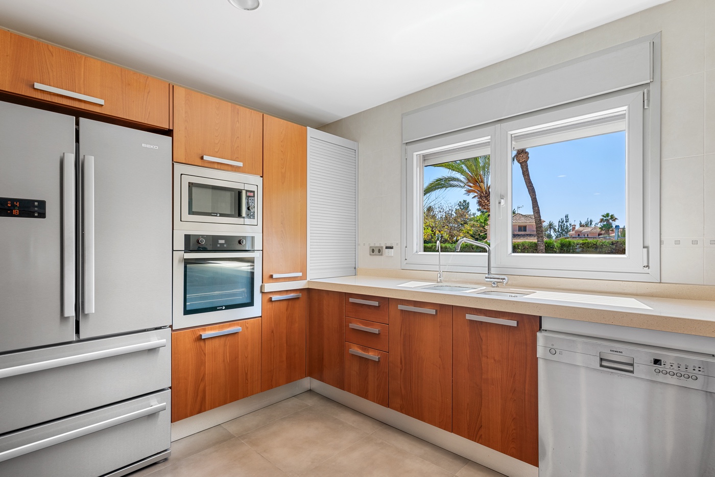 5 Bed, 3 Bath, HouseFor Sale, Elche/elx, Alicante