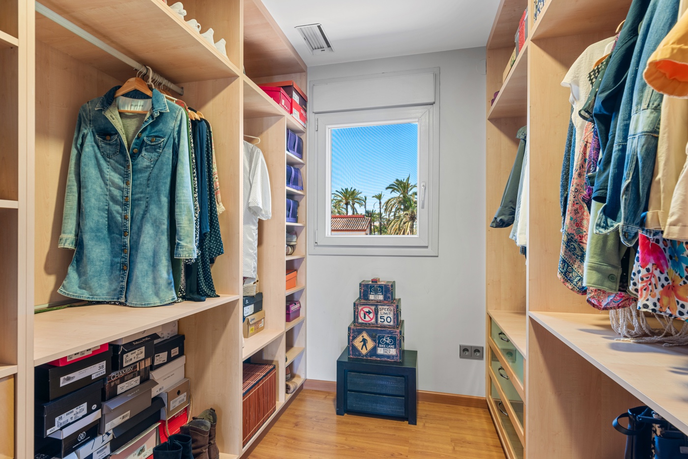 5 Bed, 3 Bath, HouseFor Sale, Elche/elx, Alicante