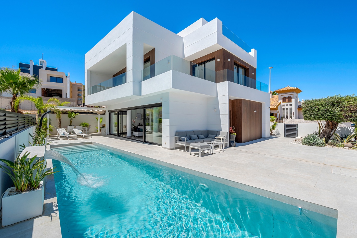 4 Bed, 3 Bath, HouseFor Sale, Guardamar Del Segura, Alicante 4 Bed, 3 Bath, HouseFor Sale, Guardamar Del Segura, Alicante