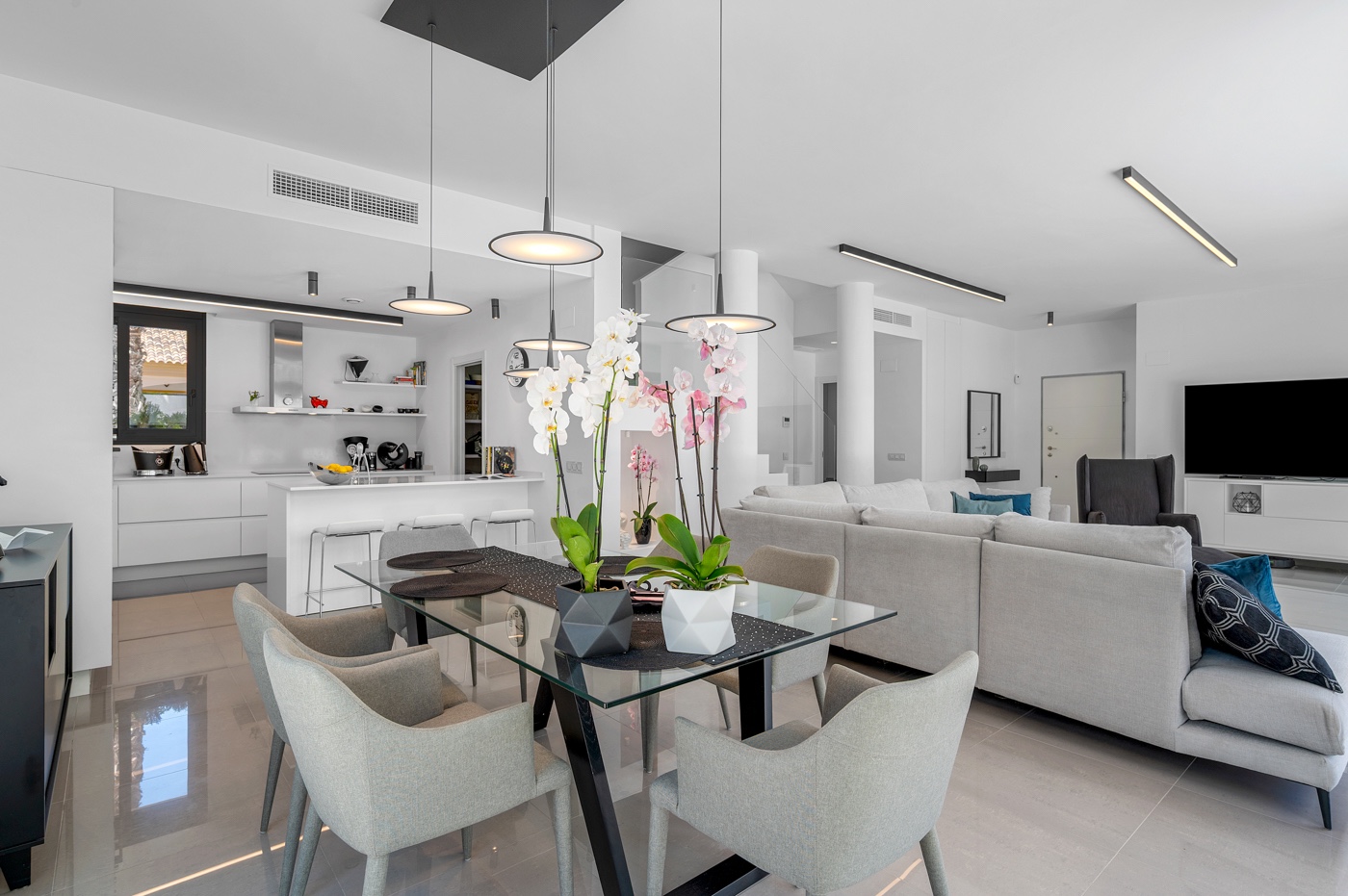 4 Bed, 3 Bath, HouseFor Sale, Guardamar Del Segura, Alicante