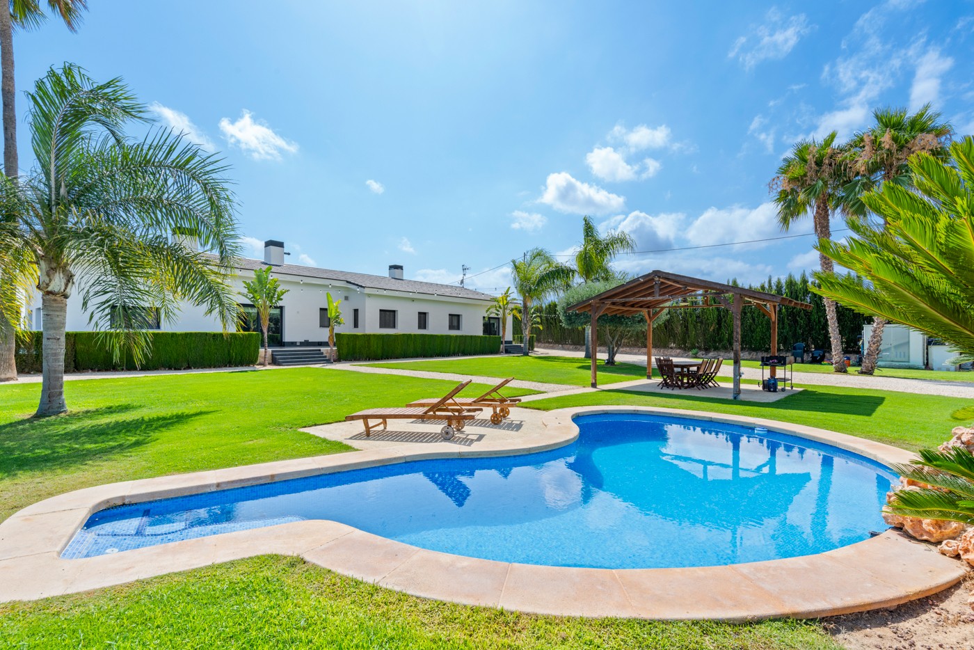 5 Bed, 5 Bath, HouseFor Sale, Elche/elx, Alicante