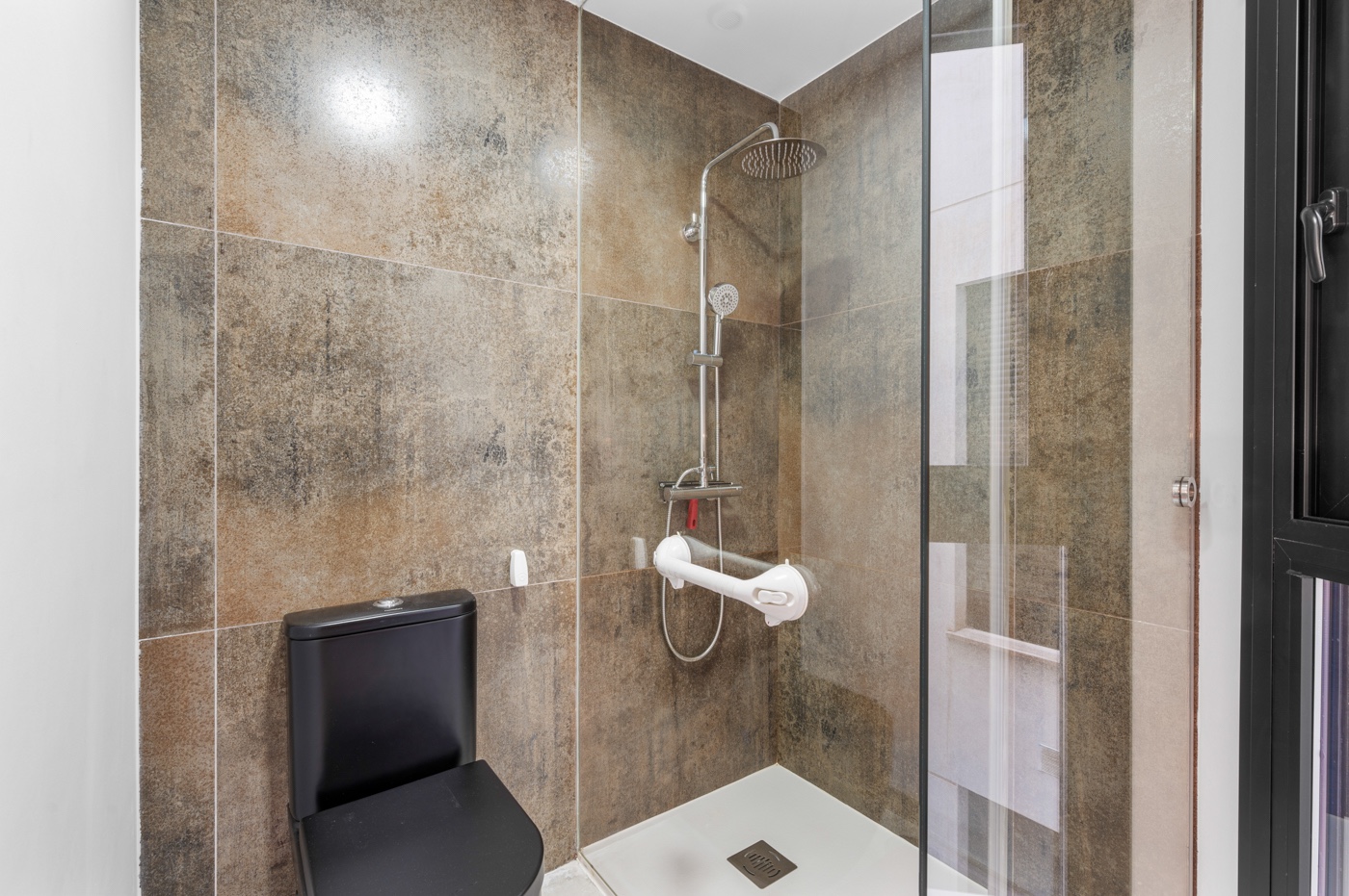 2 Bed, 2 Bath, ApartmentFor Sale, Formentera Del Segura, Alicante