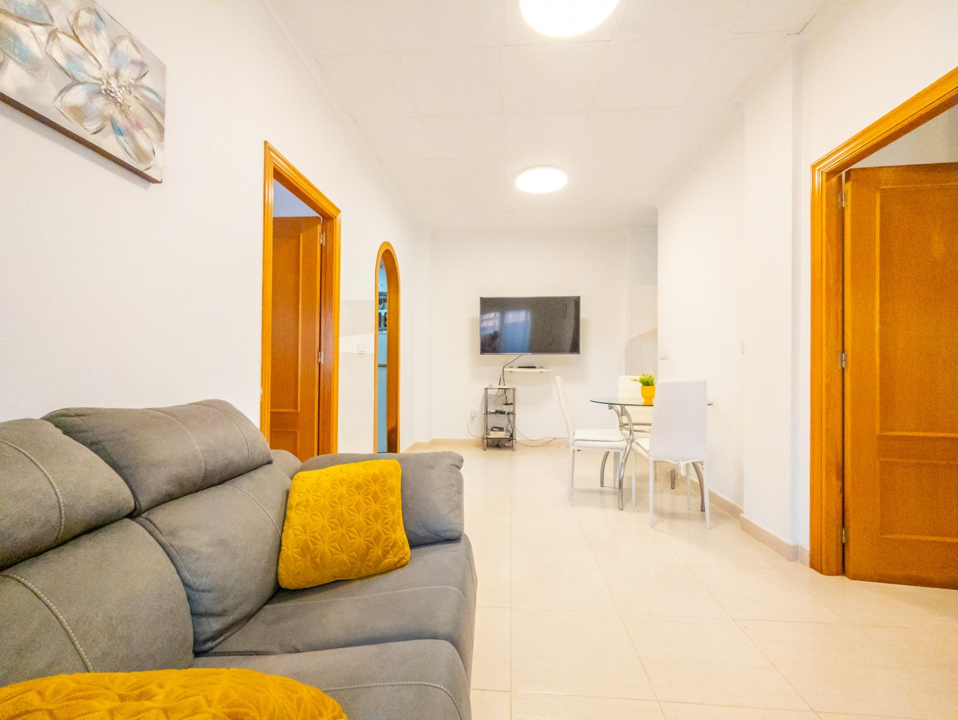 2 Bed, 1 Bath, ApartmentFor Sale, Torrevieja, Alicante