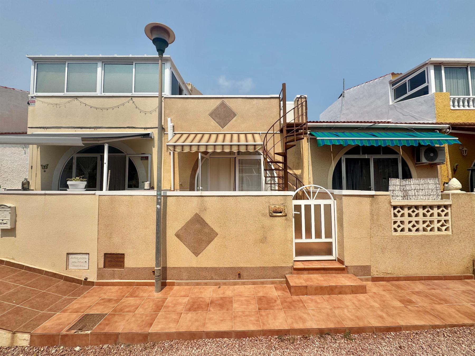 1 Bed, 1 Bath, HouseFor Sale, Torrevieja, Alicante