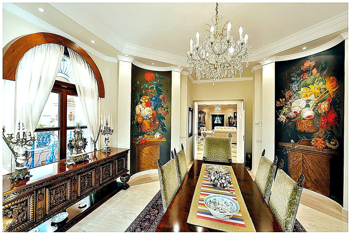 17 Bed, 11 Bath, HouseFor Sale, Nueva Andalucia, Malaga