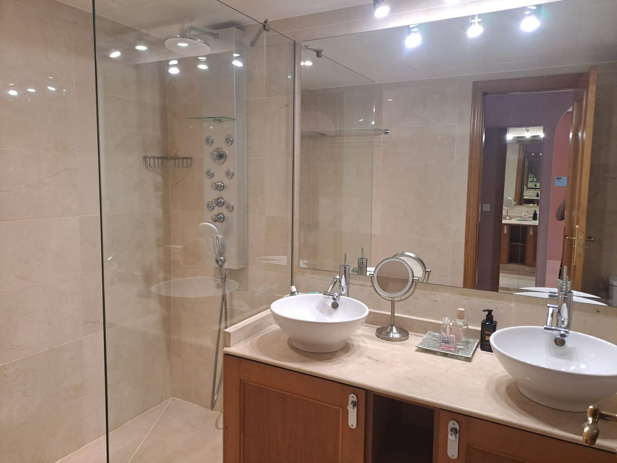 2 Bed, 2 Bath, ApartmentFor Sale, Benahavis, Malaga