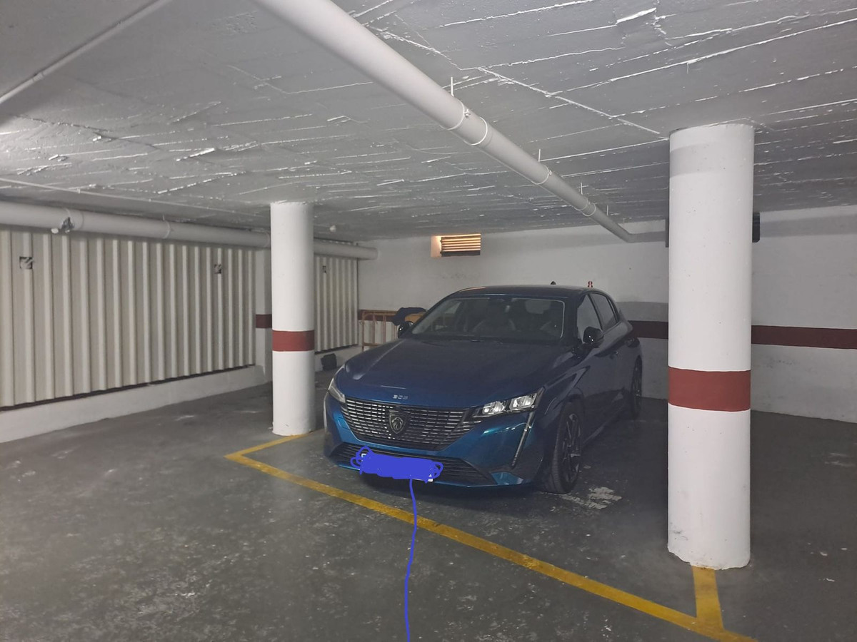 2 Bed, 2 Bath, ApartmentFor Sale, Benahavis, Malaga