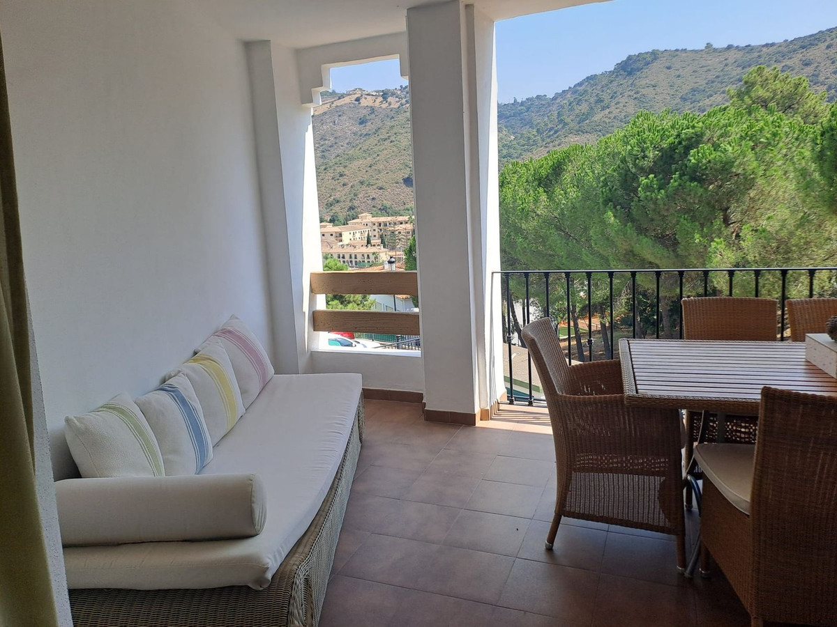2 Bed, 2 Bath, ApartmentFor Sale, Benahavis, Malaga