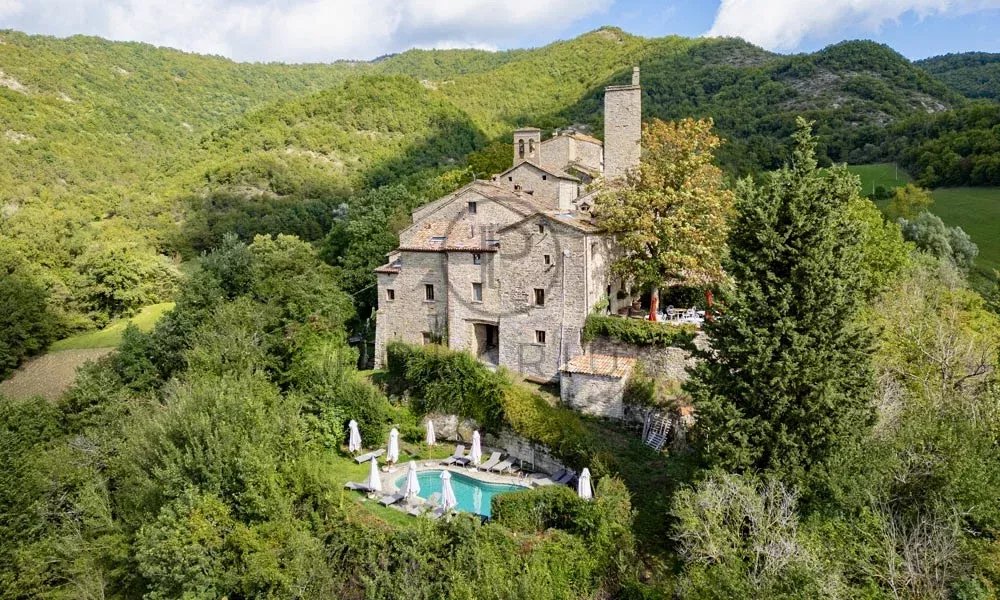 11 Bed, 10 Bath, HouseFor Sale, Pesaro, Pesaro-Urbino