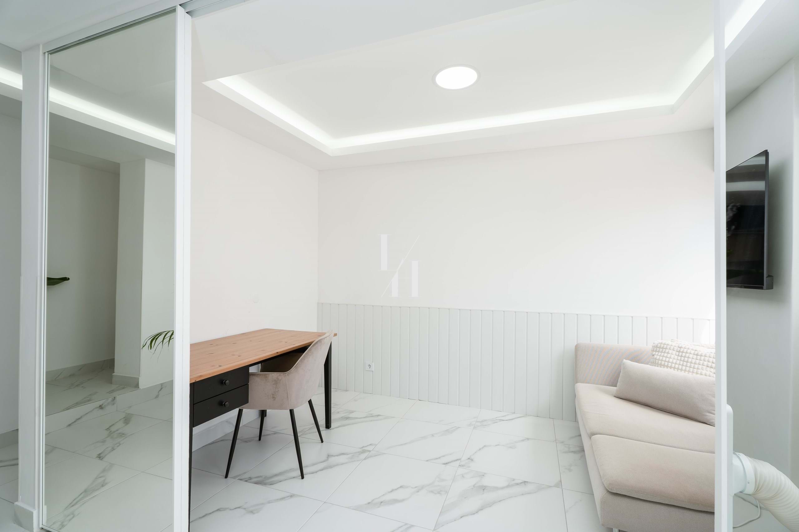 2 Bed, 1 Bath, ApartmentFor Sale, Portimao, Faro, 8500-607 2 Bed, 1 Bath, ApartmentFor Sale, Portimao, Faro, 8500-607