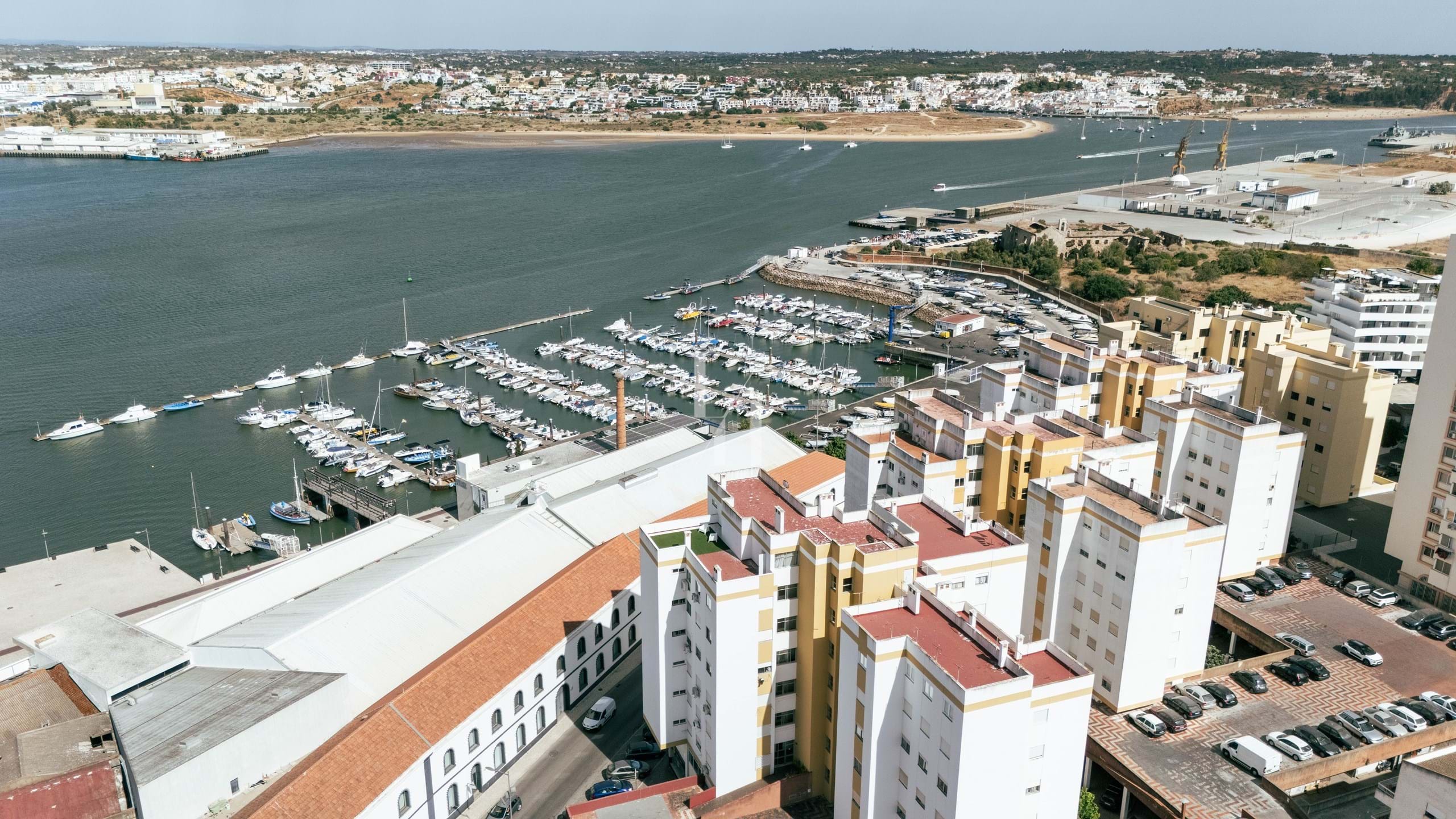 2 Bed, 1 Bath, ApartmentFor Sale, Portimao, Faro, 8500-607 2 Bed, 1 Bath, ApartmentFor Sale, Portimao, Faro, 8500-607