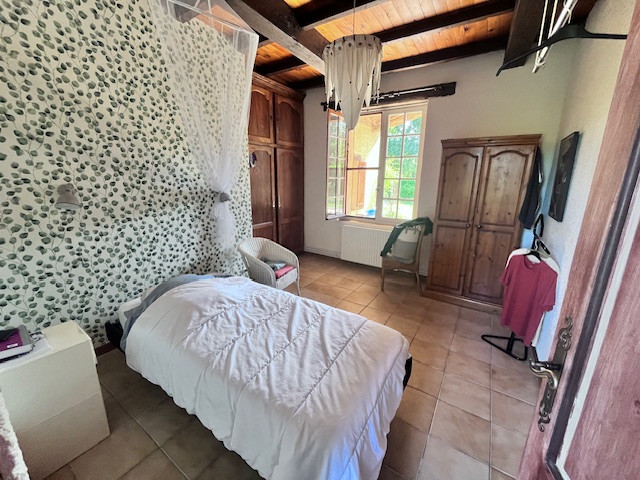 4 Bed, 1 Bath, HouseFor Sale, Lauzun, Lot-et-Garonne, Aquitaine, 47410