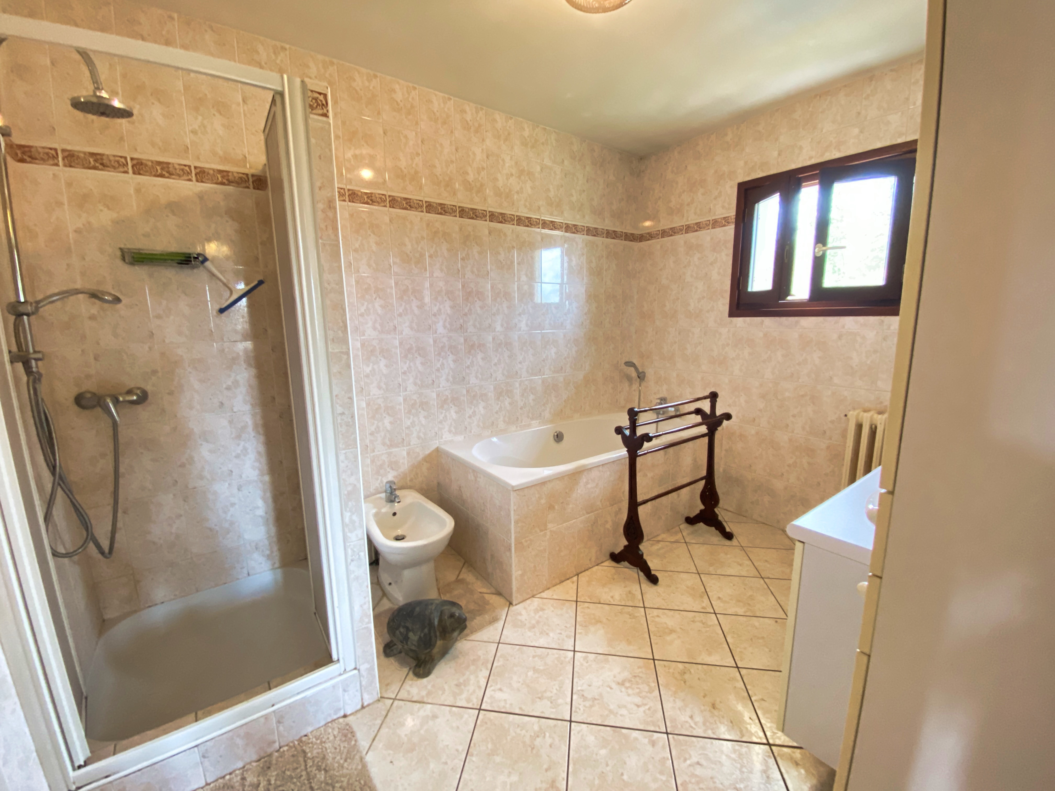 3 Bed, 2 Bath, HouseFor Sale, Villereal, Lot-et-Garonne, Aquitaine, 47210