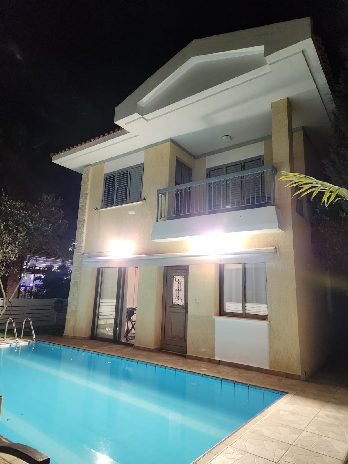 2 Bed, 2 Bath, HouseFor Sale, Universal, Paphos