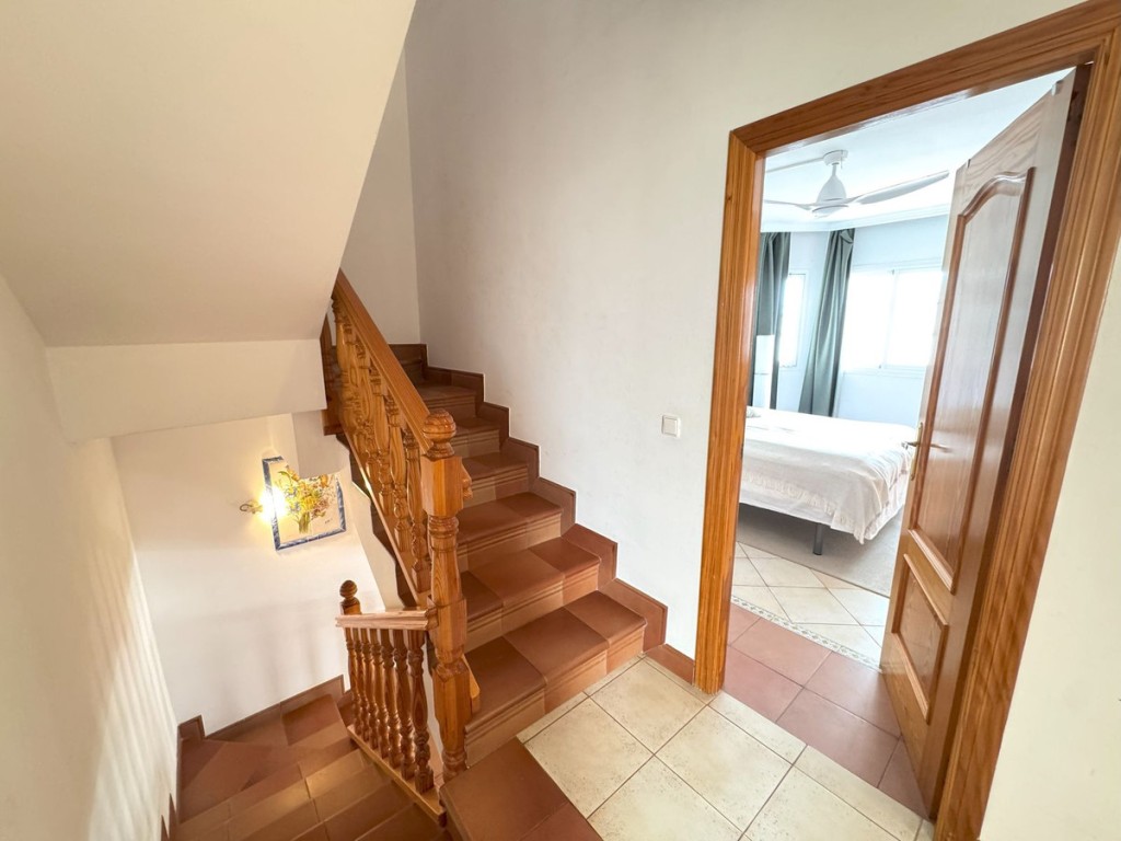 4 Bed, 3 Bath, ApartmentFor Sale, La Cala de Mijas, Malaga