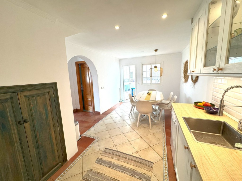 4 Bed, 3 Bath, ApartmentFor Sale, La Cala de Mijas, Malaga