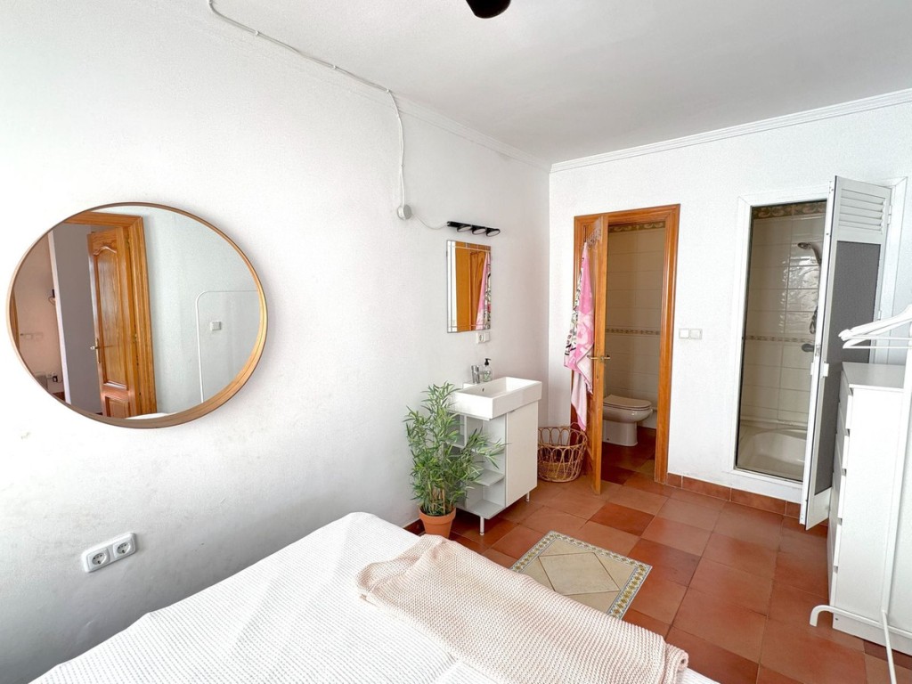 4 Bed, 3 Bath, ApartmentFor Sale, La Cala de Mijas, Malaga