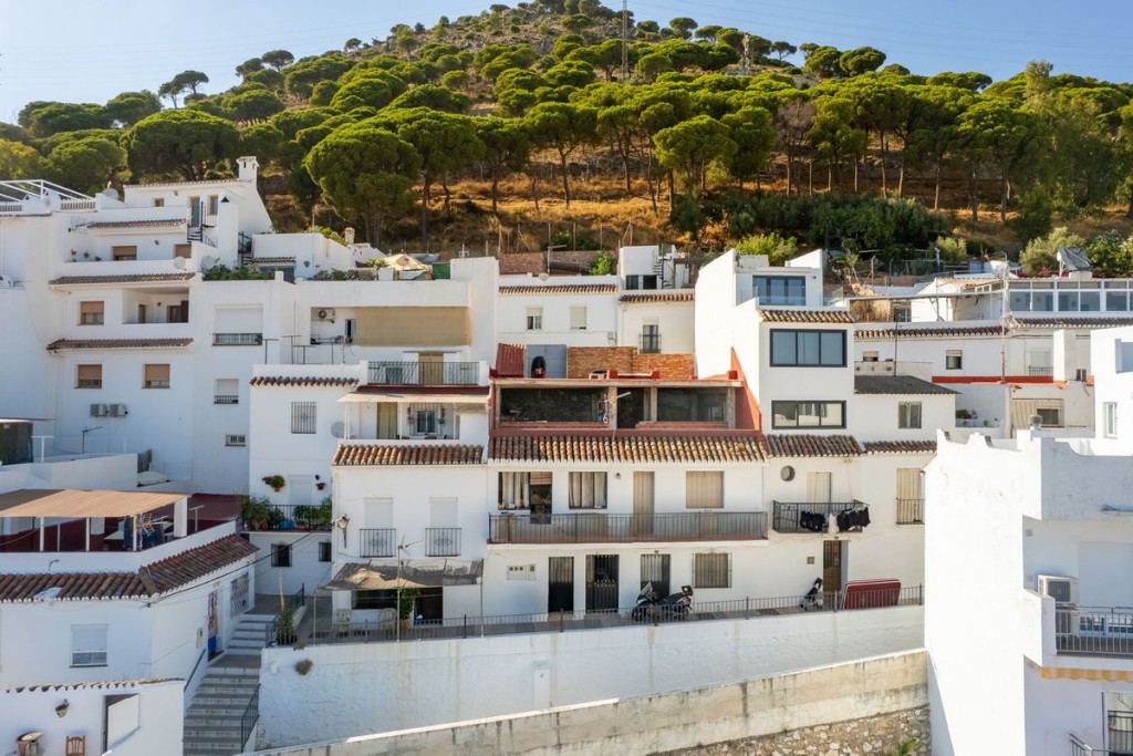 4 Bed, 2 Bath, HouseFor Sale, Mijas, Malaga