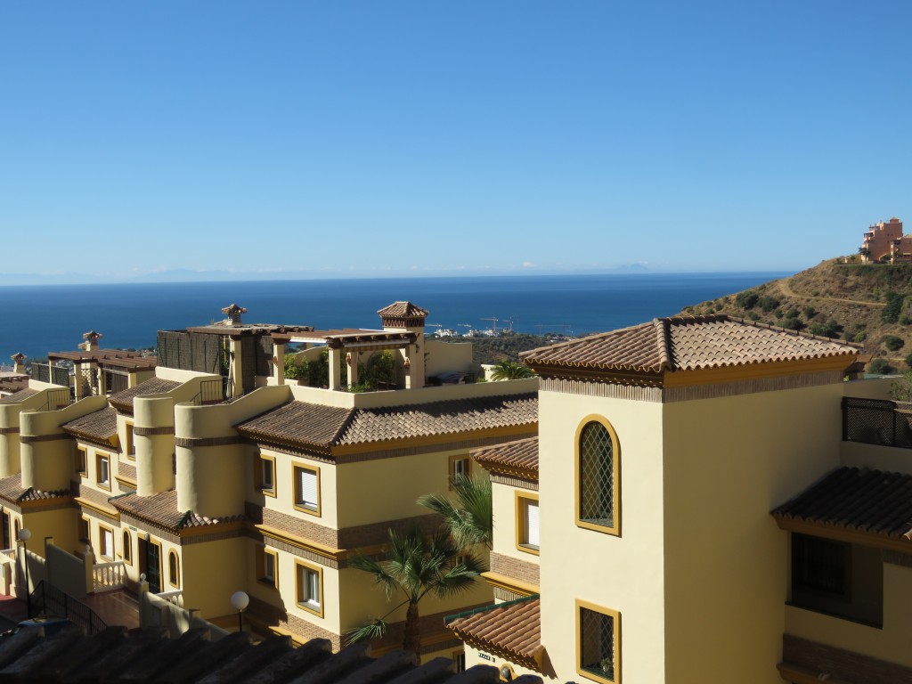 2 Bed, 2 Bath, ApartmentFor Sale, Calahonda, Malaga