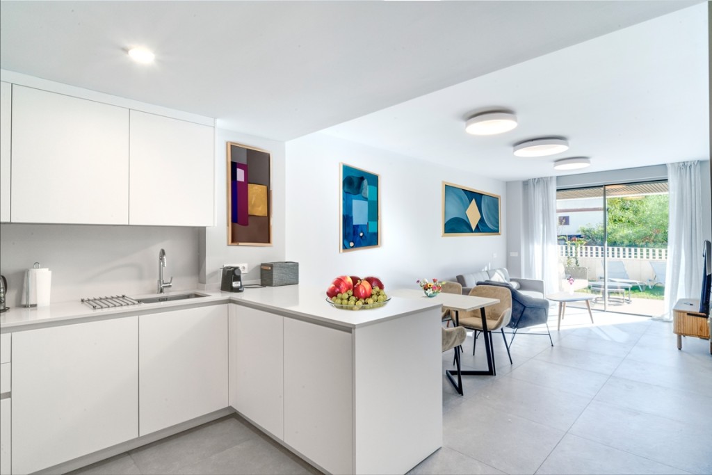 2 Bed, 2 Bath, ApartmentFor Sale, Elviria, Malaga