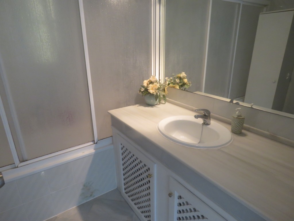 2 Bed, 2 Bath, ApartmentFor Sale, Calahonda, Malaga