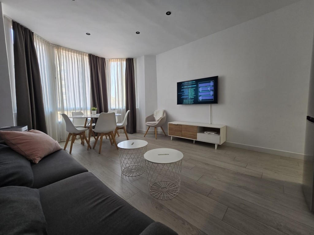 1 Bed, 1 Bath, ApartmentFor Sale, Fuengirola, Malaga