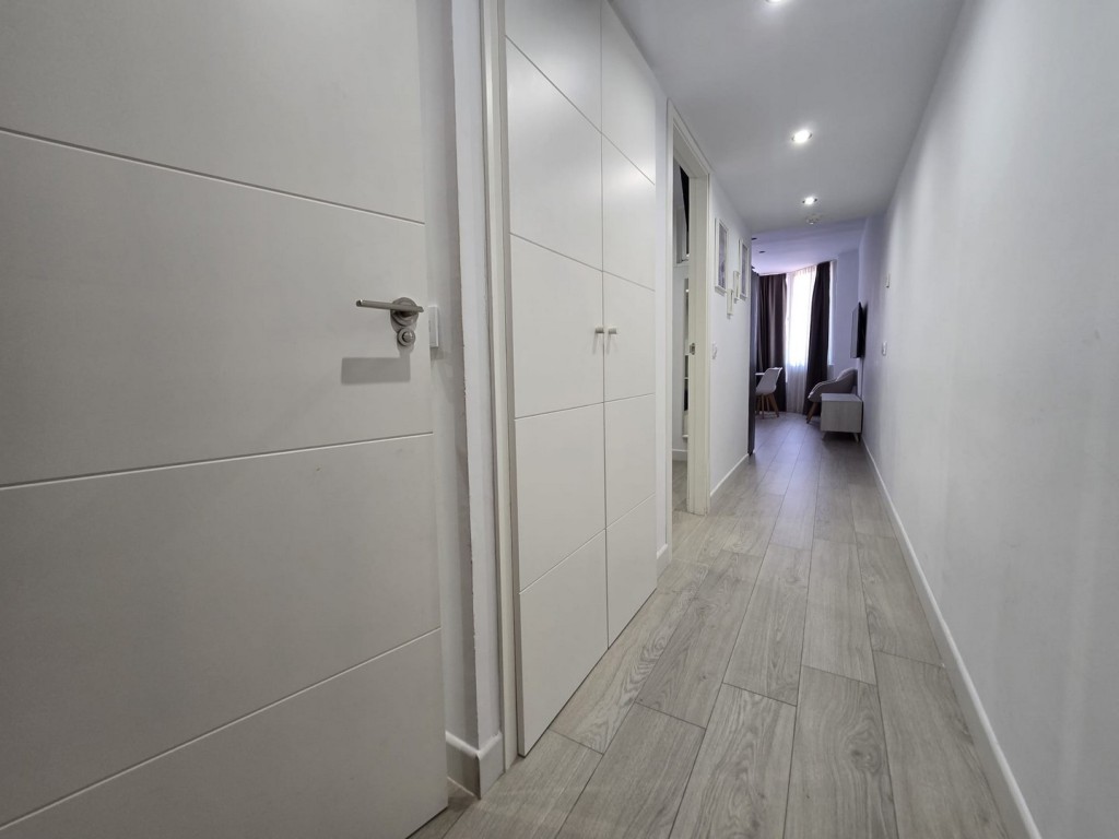 1 Bed, 1 Bath, ApartmentFor Sale, Fuengirola, Malaga