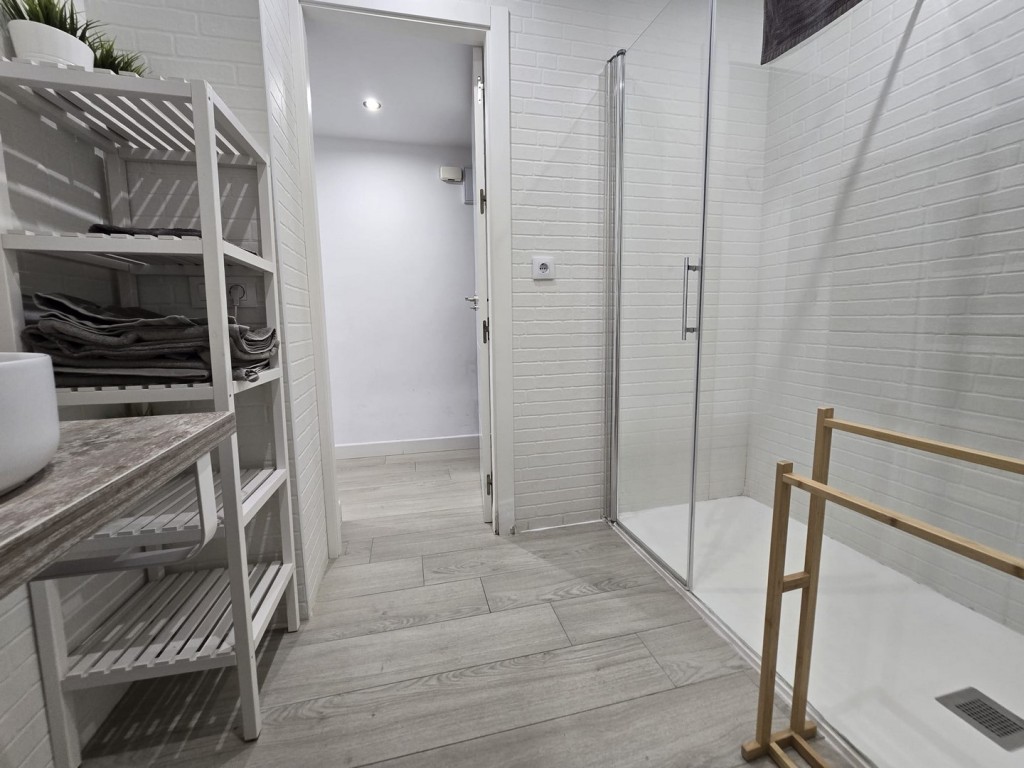 1 Bed, 1 Bath, ApartmentFor Sale, Fuengirola, Malaga